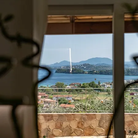 Villa Belvedere ,pyrgi,corfu ,stunning Ipsos Bay View *