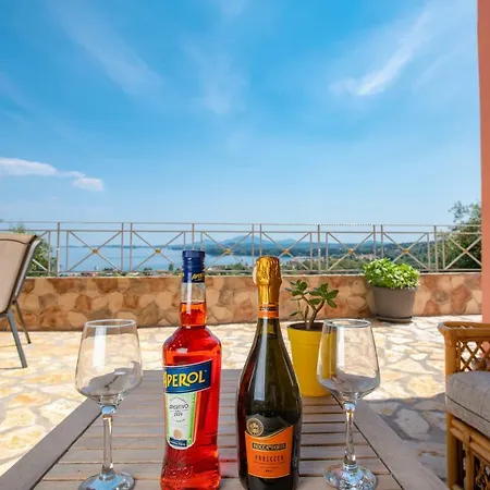 Belvedere ,pyrgi,corfu ,stunning Ipsos Bay View فيلة *