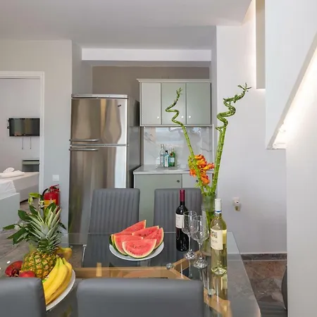 فيلة Belvedere ,pyrgi,corfu ,stunning Ipsos Bay View *