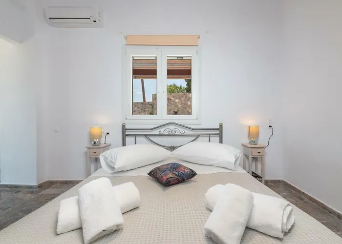 Belvedere ,pyrgi,corfu ,stunning Ipsos Bay View Ágios Márkos